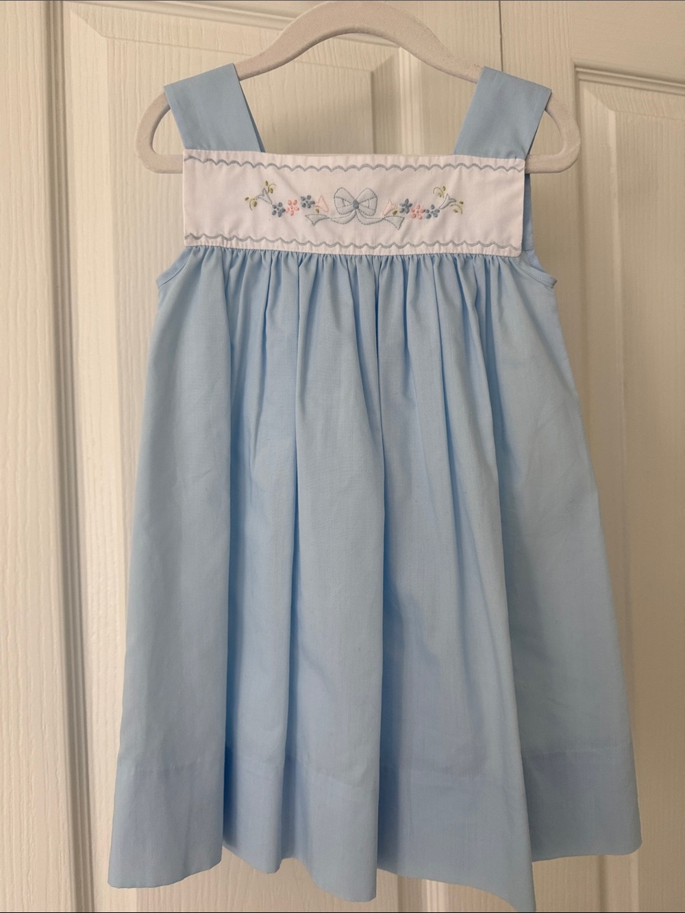 Auraluz Girls 2T Blue Embroidered Bow Floral Dress
